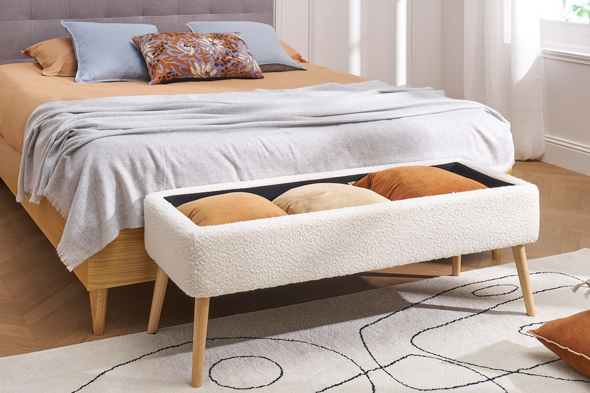 Banc coffre effet laine boucl�e blanc et bois clair massif L120 cm LARS