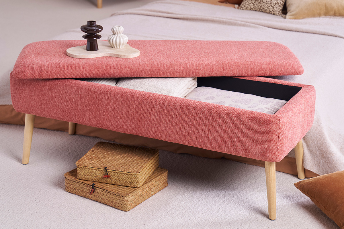 Banc coffre en tissu effet velours textur� terracotta et bois clair massif L120 cm LARS