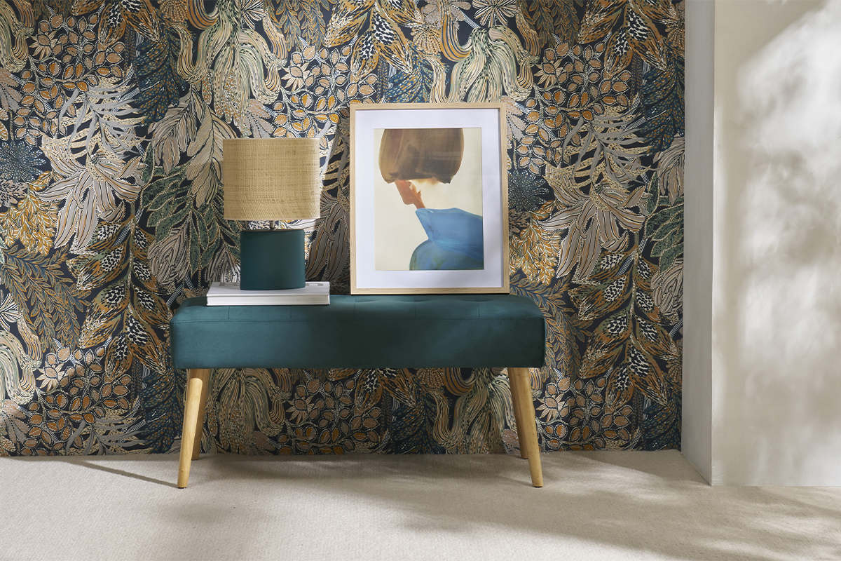 Banc scandinave capitonn� en tissu velours bleu p�trole et bois clair L96 cm GUESTA