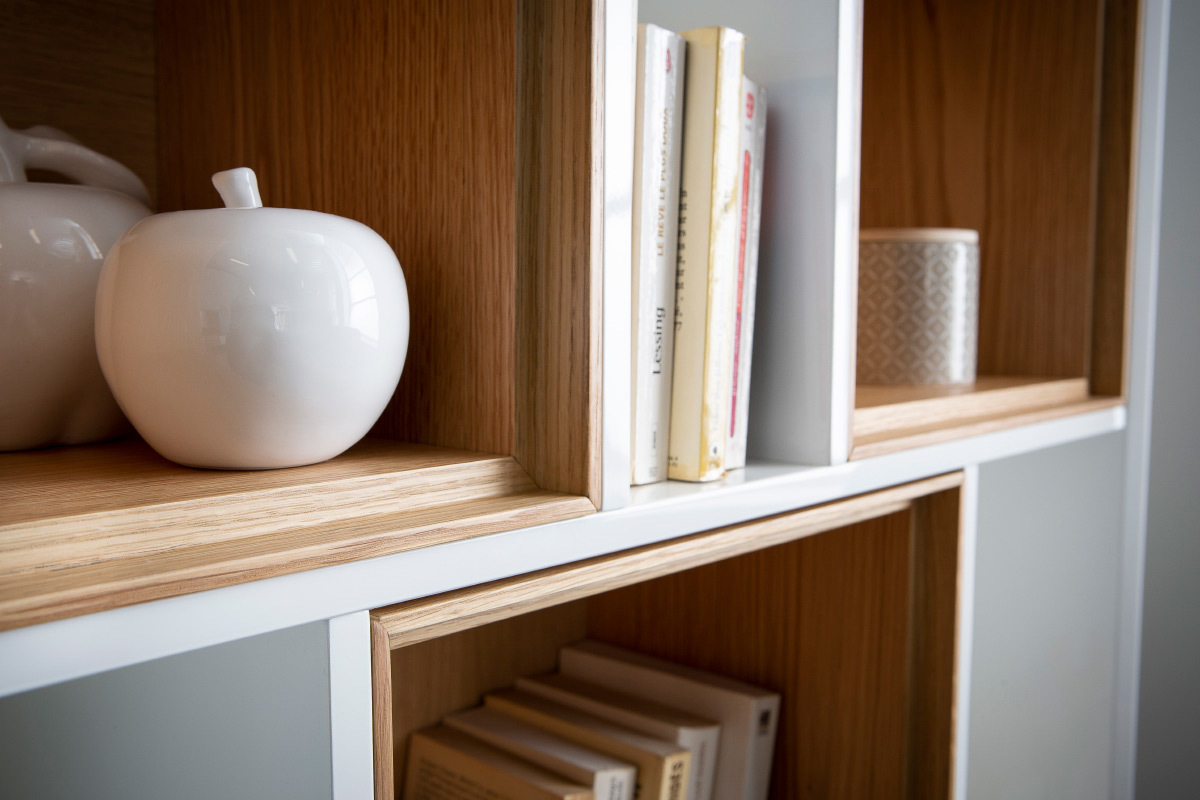Biblioth�que modulable blanche et finition bois clair ch�ne L85 cm JAZZ