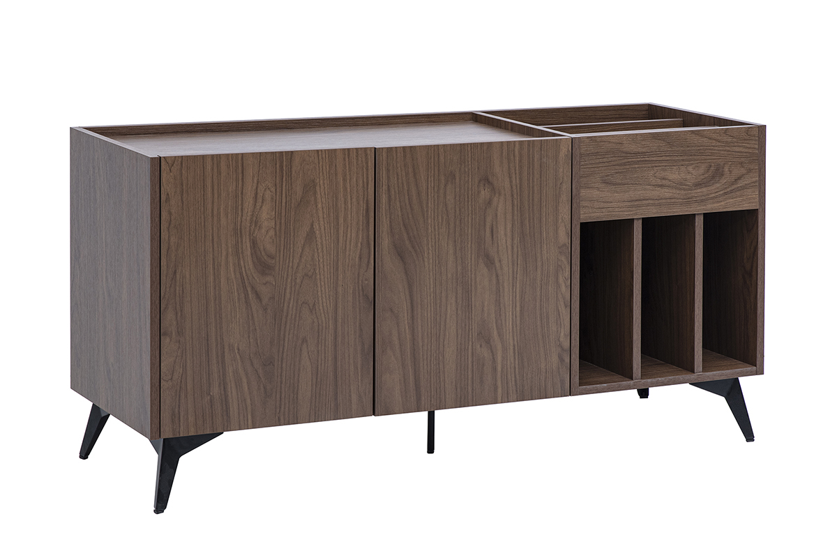Buffet de rangement en bois fonc� finition noyer et m�tal noir, vue de trois quarts, L140 cm.