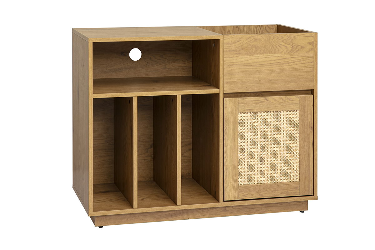 Buffet de rangement vinyles en bois clair ch�ne avec cannage rotin, vue de 3/4, dimensions 95x45x75 cm.