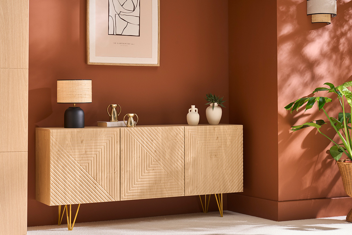 Buffet design grav� finition bois clair ch�ne et m�tal dor� 3 portes L160 cm OZEN