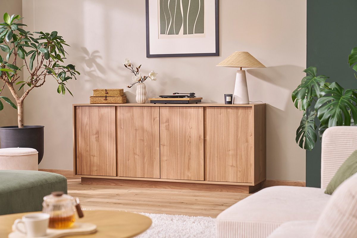 Buffet scandinave bois ch�ne 4 portes, style �pur�, L180 cm, finition claire.