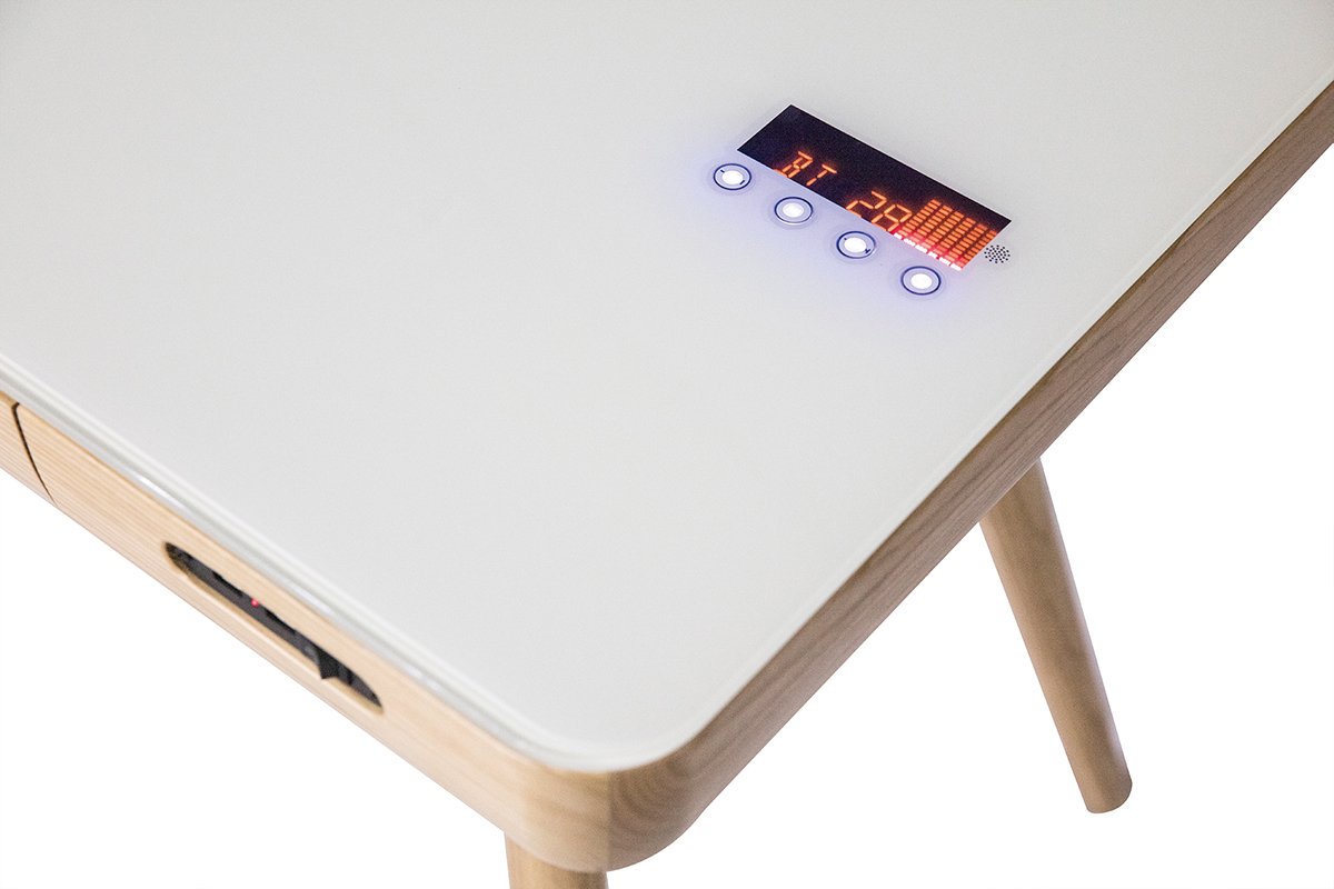 Bureau connect� multim�dia avec tiroir en verre et bois clair L120 cm CLEVER