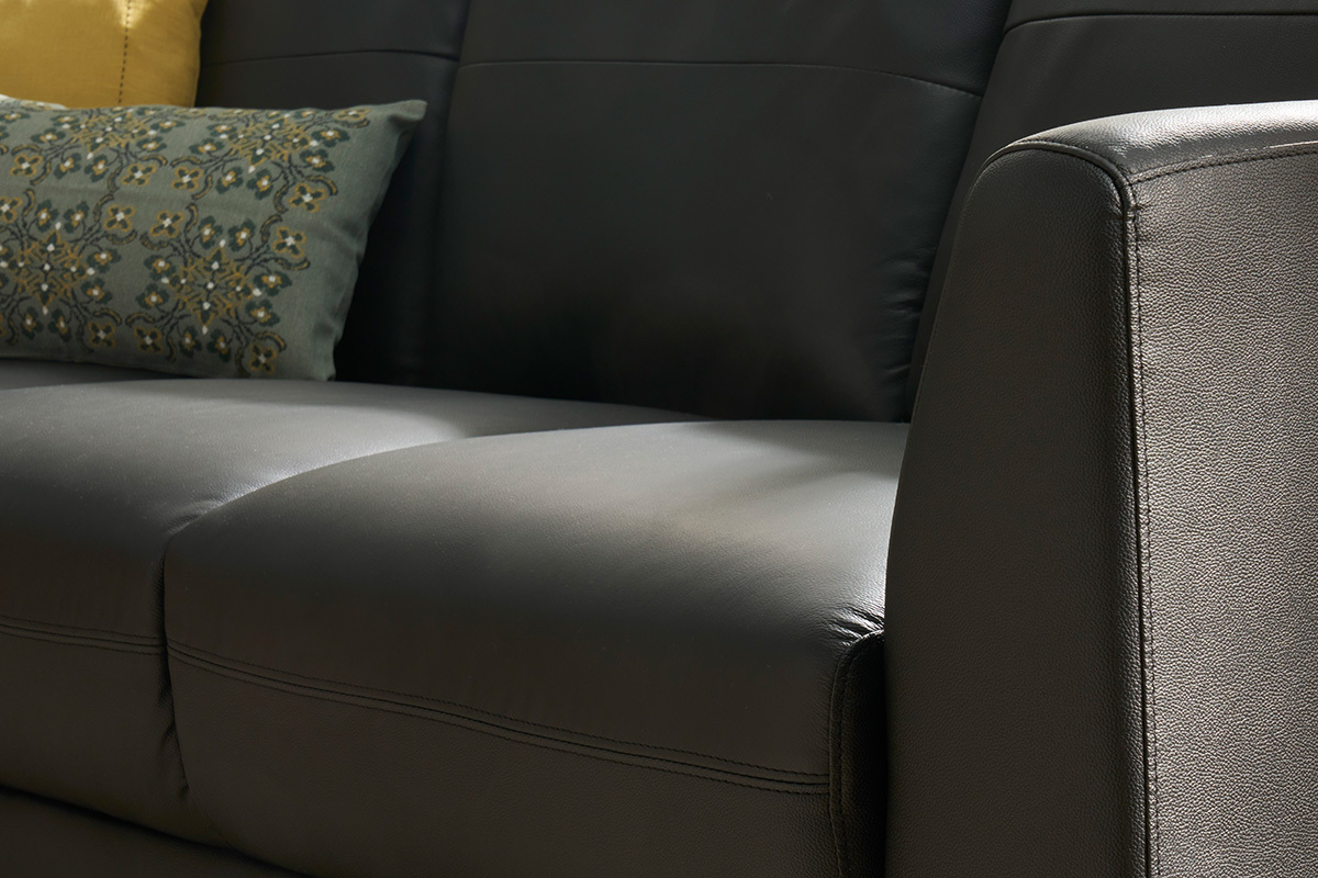 Canap� 3 places cuir noir et m�tal noir JOPLIN