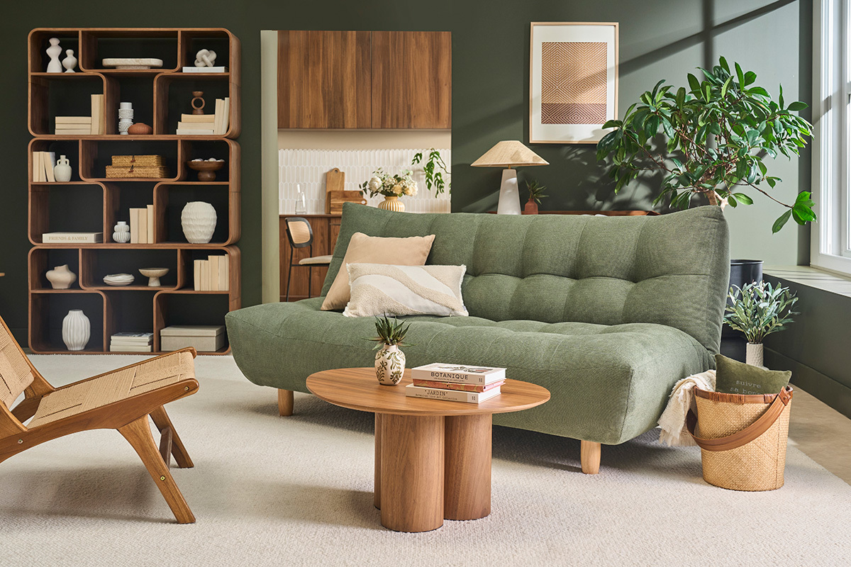 Canap� convertible scandinave 3 places en tissu chenille vert kaki et bois clair YUMI