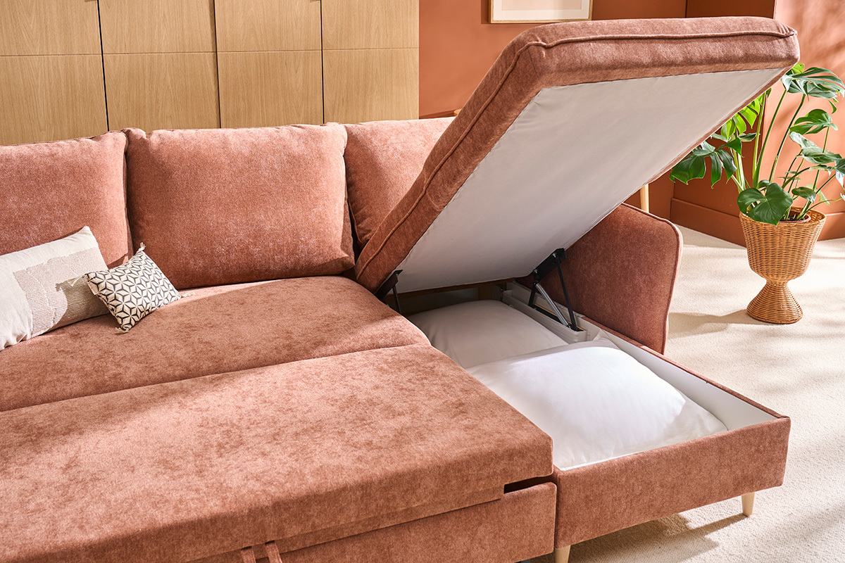 Canap� d'angle convertible r�versible avec coffre 3-4 places en tissu effet velours terre br�l�e et bois clair DRISS