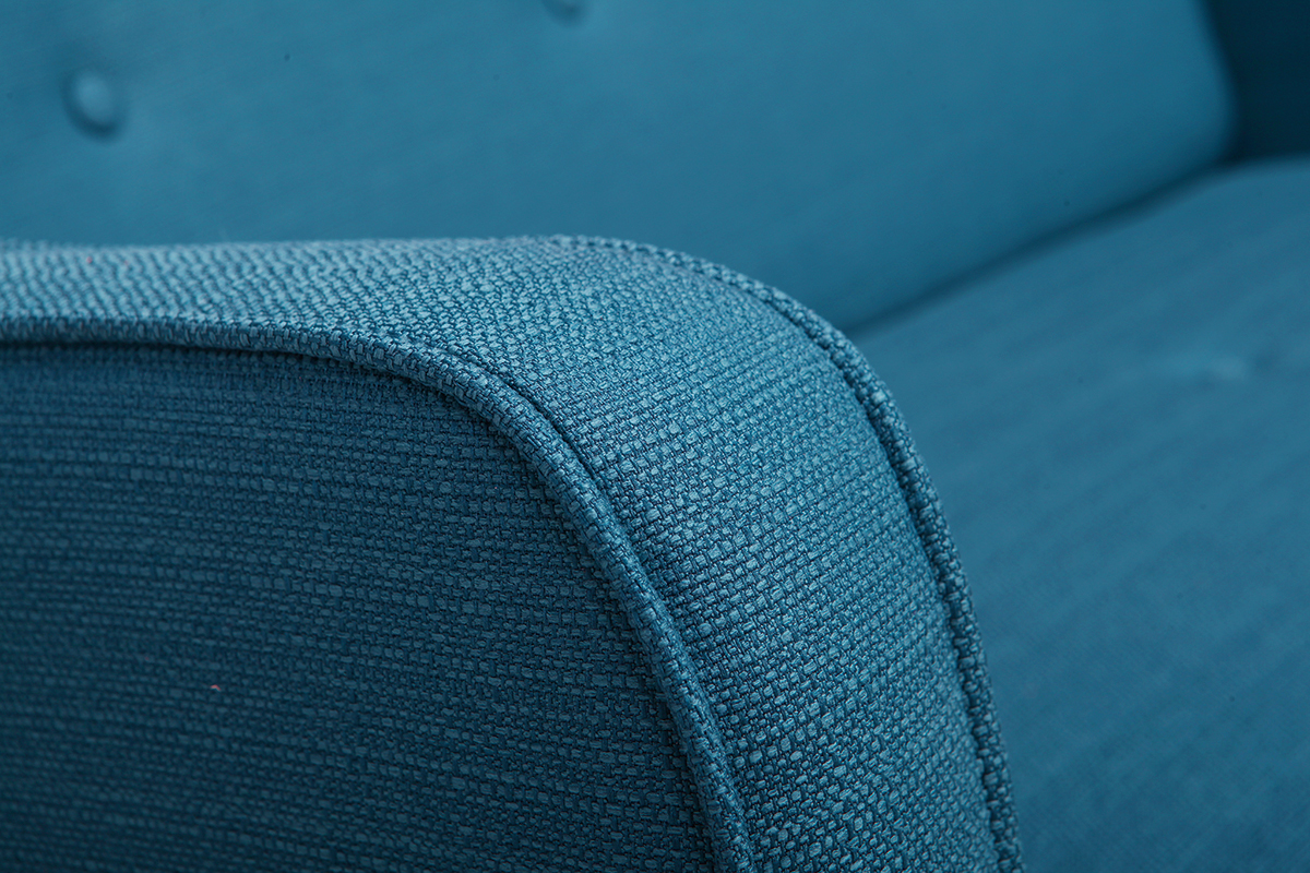 Canap� scandinave 2 places en tissu bleu canard et bois clair ULLA