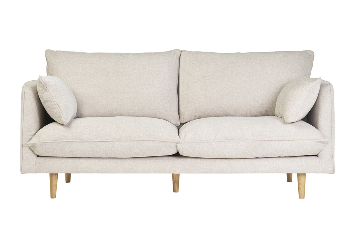 Canap� 3 places beige avec pieds en bois clair vue de face.
