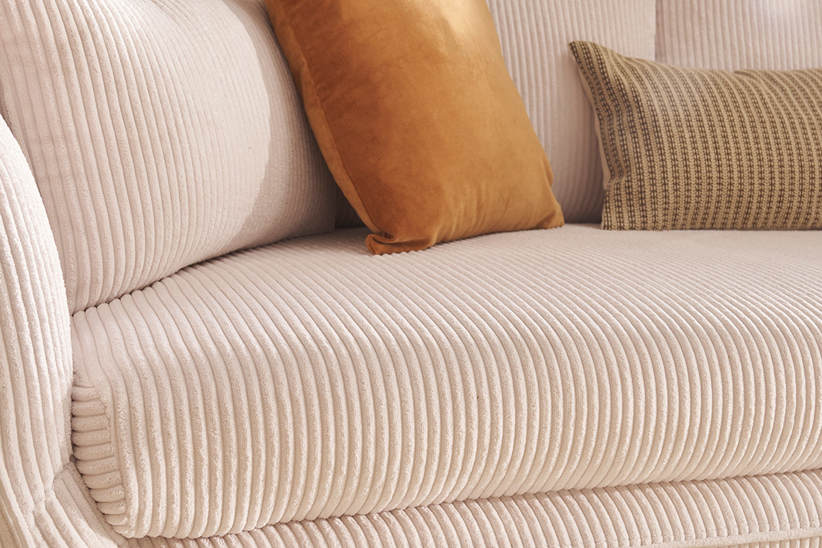 Canap� scandinave 3 places en tissu velours c�tel� �cru et bois clair CREEP