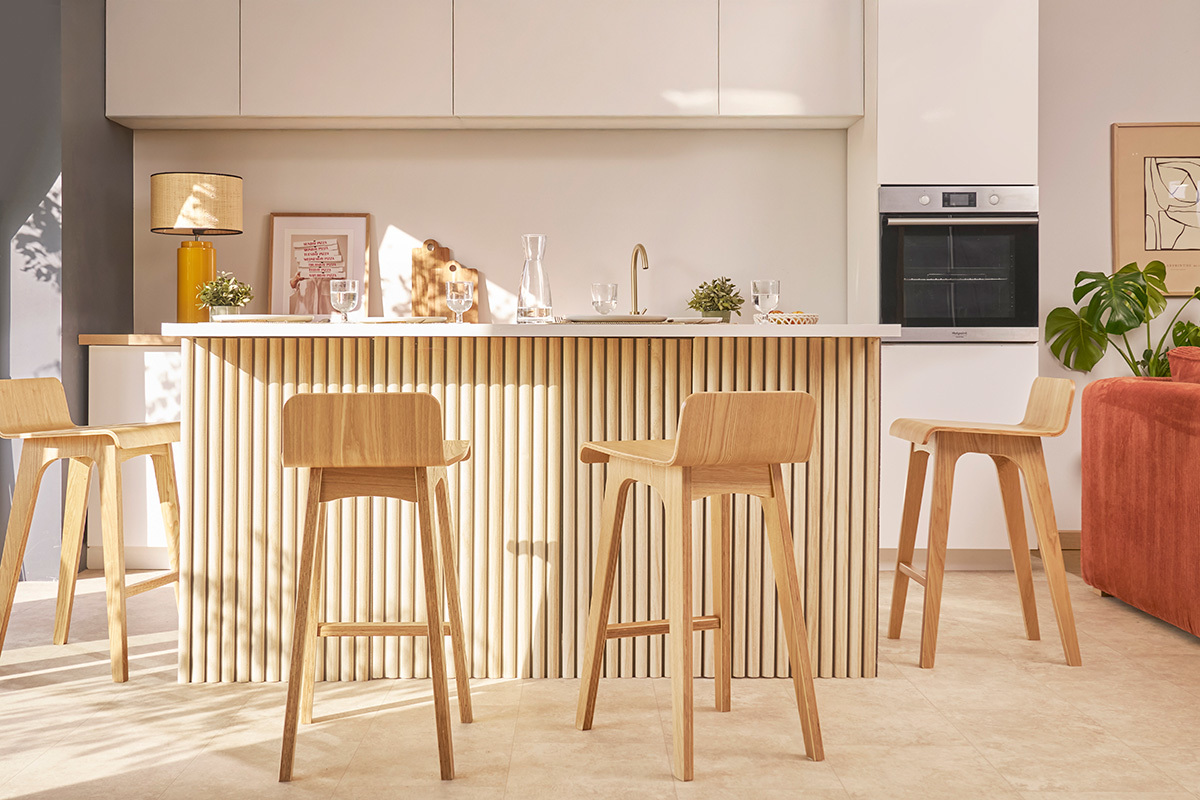 Chaise de bar scandinave bois naturel H65 cm BALTIK