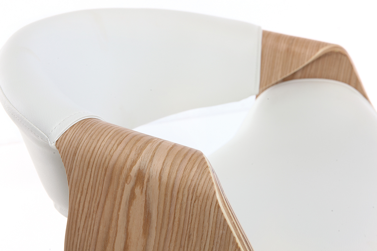 Fauteuil de bureau blanc avec accents bois clair, vue en gros plan du dossier.