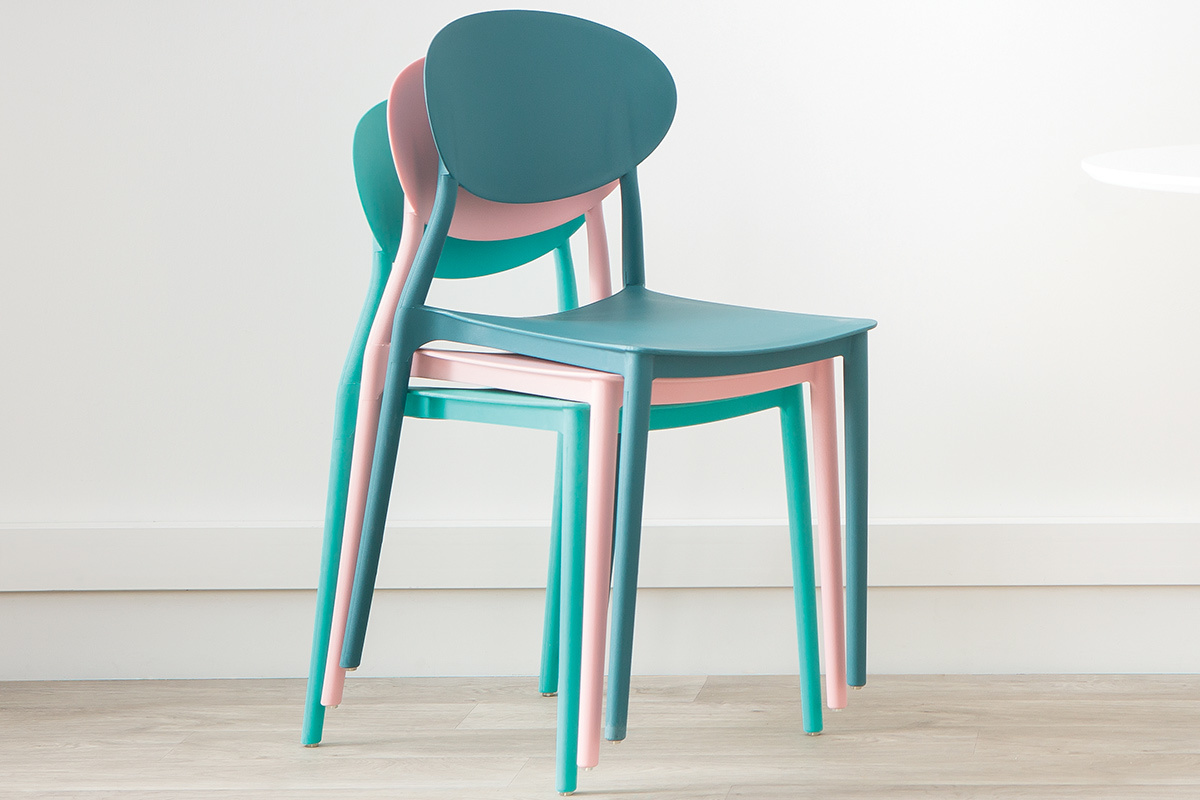 Chaises design empilables blanches int�rieur - ext�rieur (lot de 2) ANNA