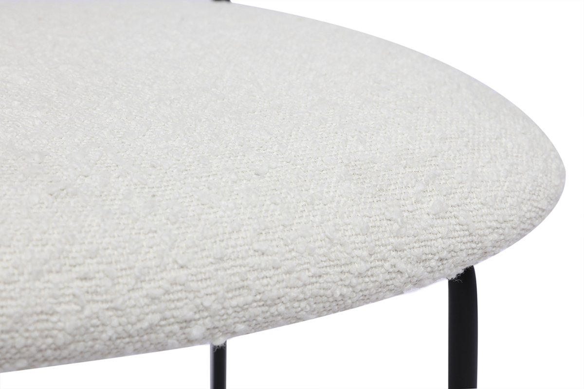 Assise en tissu effet laine boucl�e blanc de la chaise design MIRANDA.