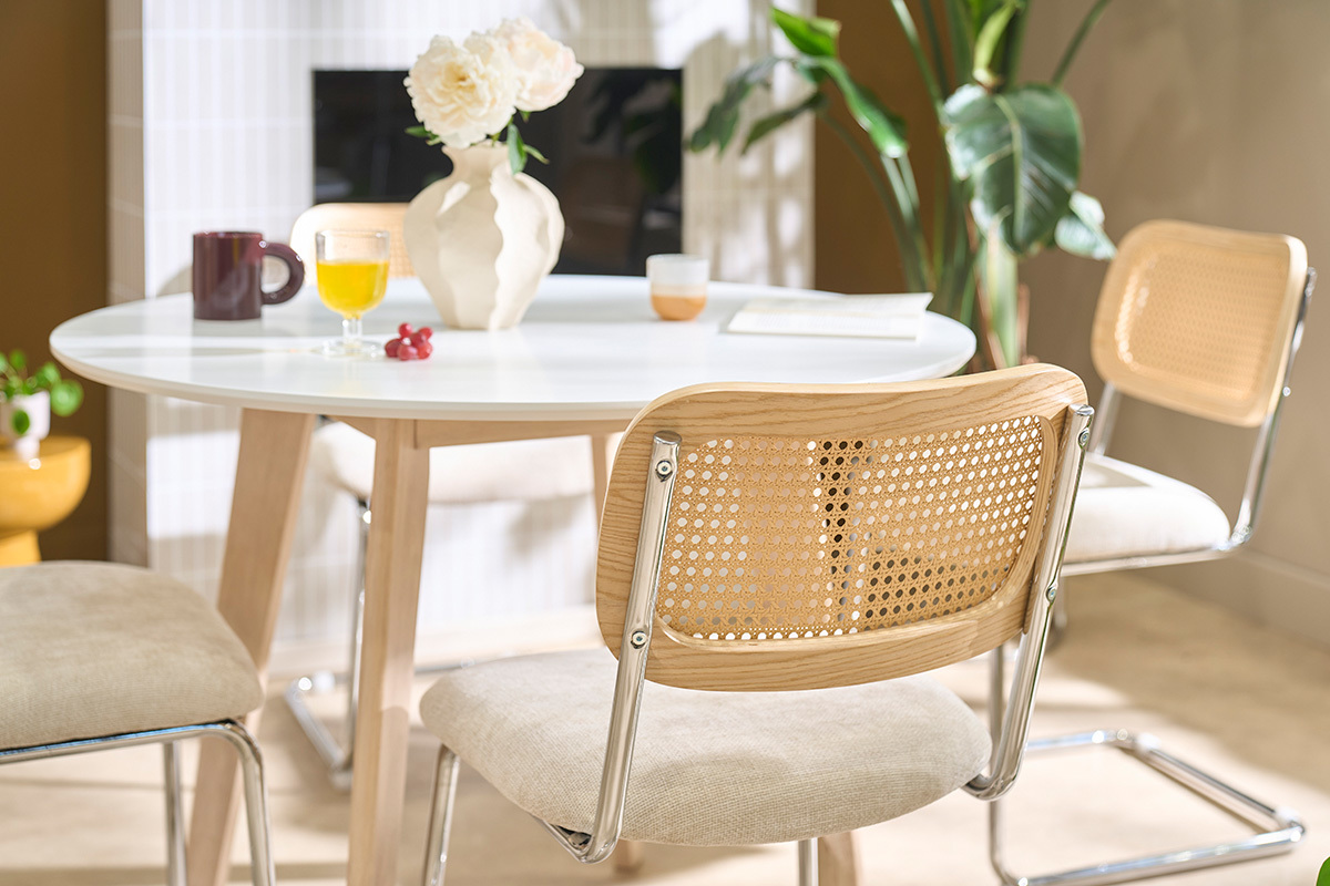 Chaises design en tissu effet velours textur� beige, m�tal chrom� et cannage rotin (lot de 2) ELECTRA