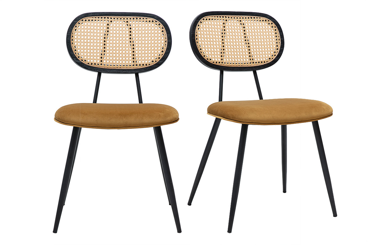 Deux chaises SWANN en velours bronze avec dossier en cannage rotin et pieds en m�tal noir, vue de face.
