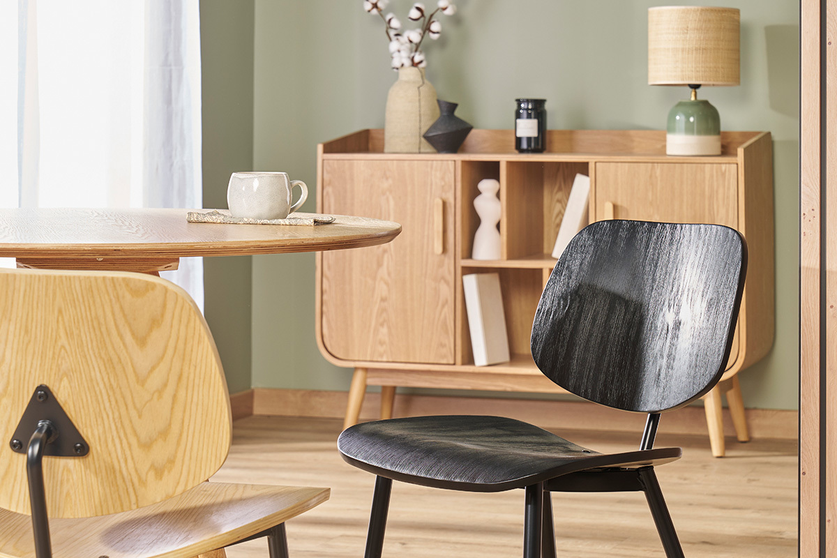 Chaises design noire en bois noir et m�tal (lot de 2) TOBIAS