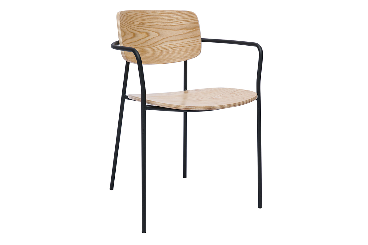 Chaise en bois clair et m�tal noir SUSAN, vue de 3/4 c�t�.