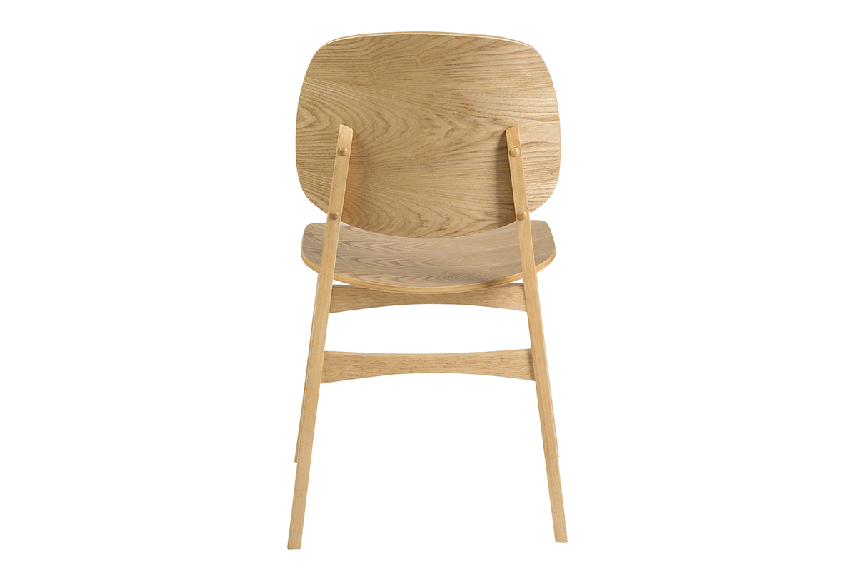 Chaises en bois clair fr�ne, vue de dos, design scandinave, lignes rondes.