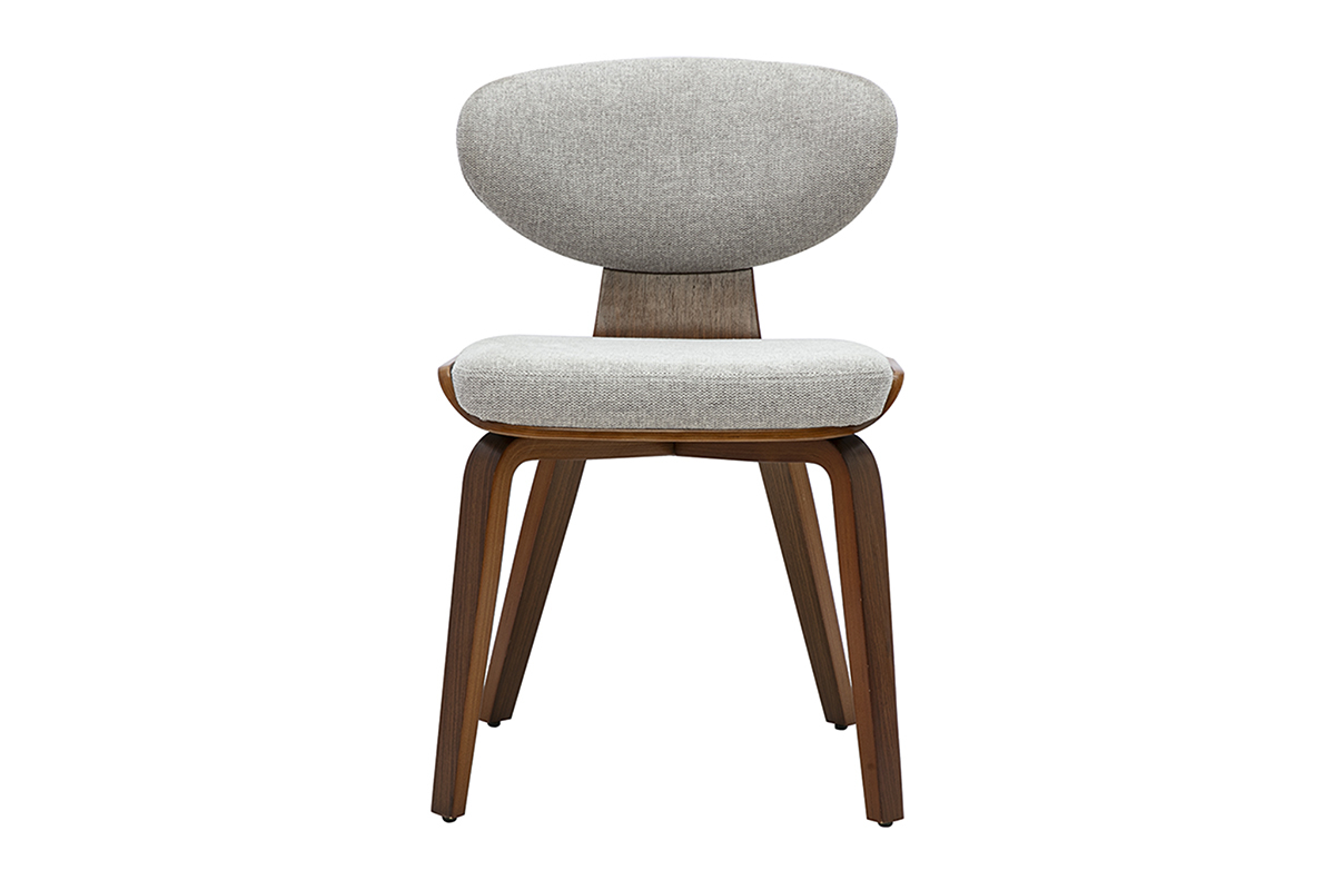 Chaise en tissu gris effet velours avec dossier courb� et pieds en bois fonc�, vue de face.