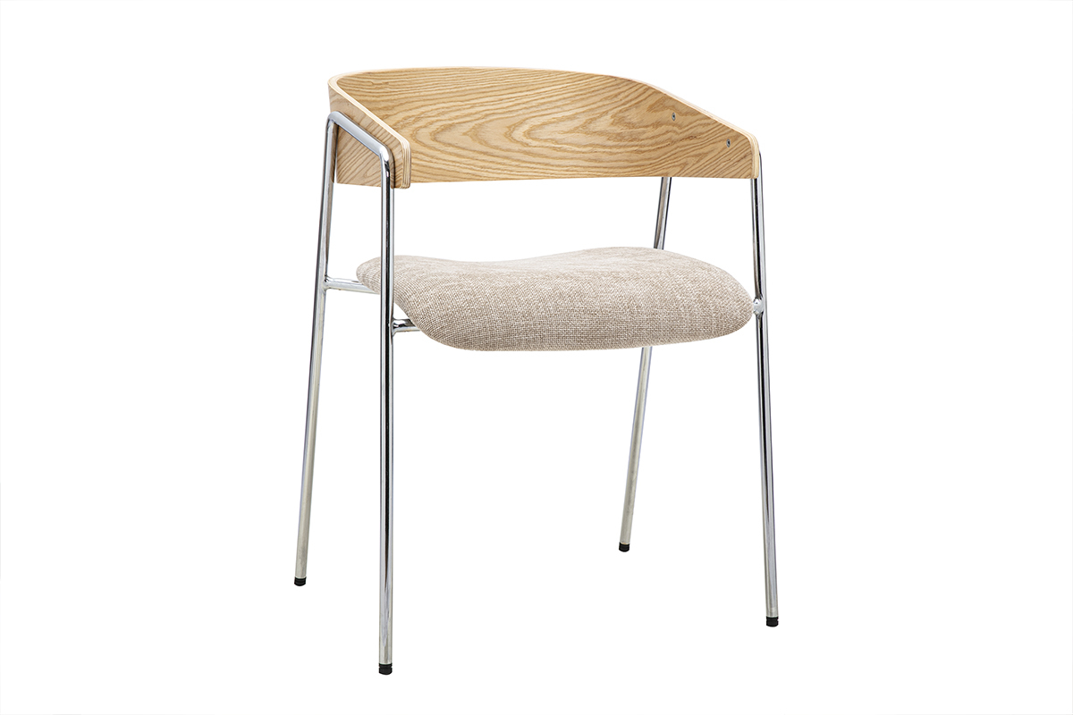 Chaise en tissu effet velours taupe avec dossier en bois clair et pieds en m�tal chrom�, vue de 3/4.