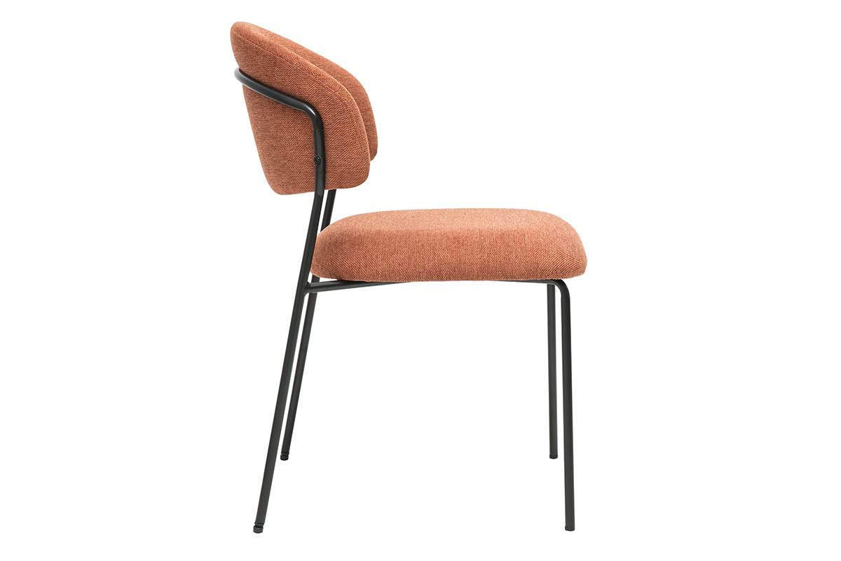 Chaise BENTA en tissu terre br�l�e et m�tal noir, vue de c�t�.
