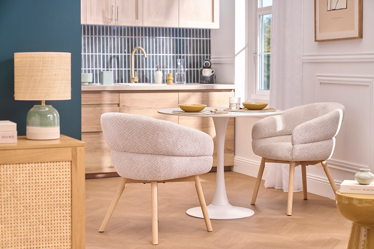 Chaises en tissu velours chenille beige et bois clair (lot de 2) TIGGY