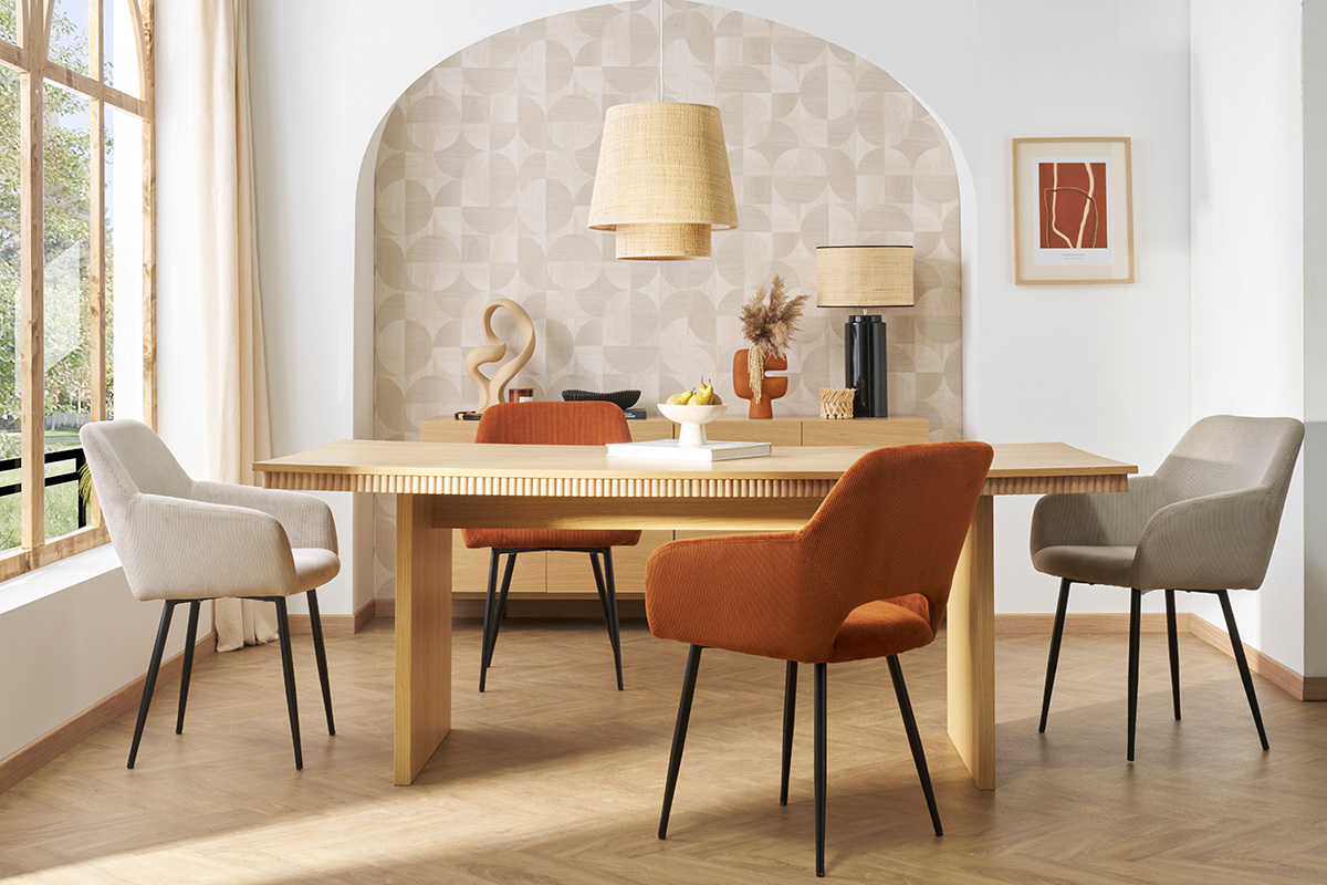 Chaises en tissu velours c�tel� taupe et m�tal noir (lot de 2) LAURETTE