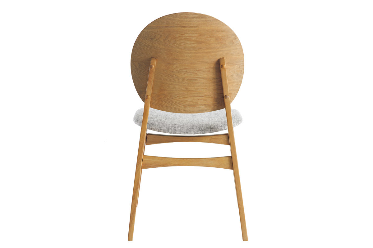 Chaise scandinave en bois clair vue de dos, assise en tissu gris clair.
