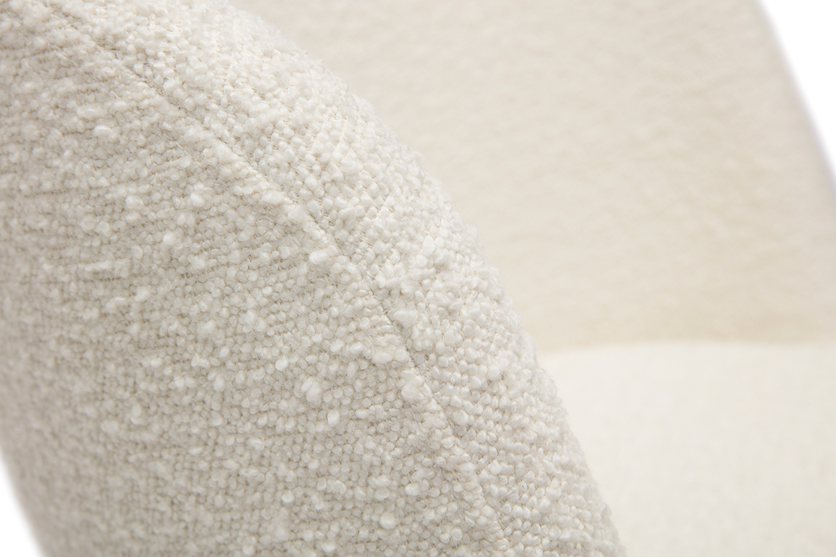 Chaises scandinaves en tissu effet laine boucl�e blanc cass� et bois clair massif (lot de 2) VANITY