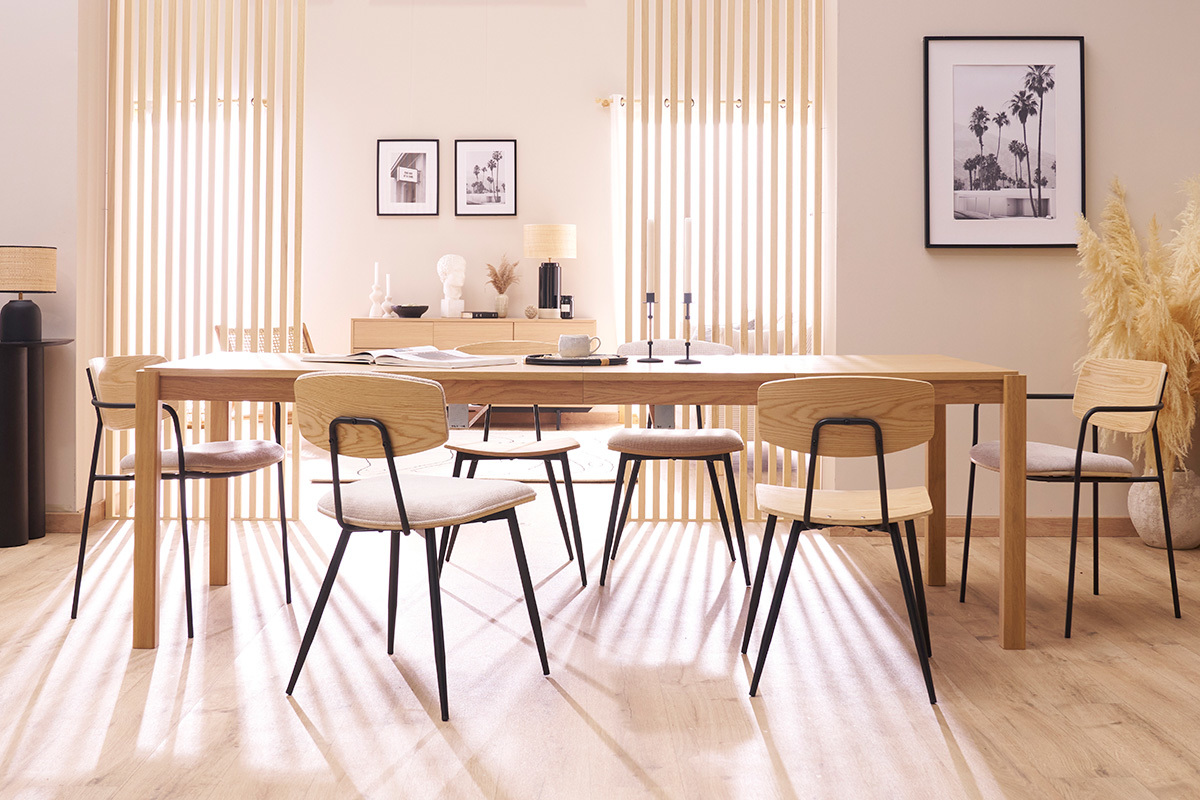 Chaises vintage en bois clair ch�ne assises tissu chenille beige et m�tal noir (lot de 2) JOLINE