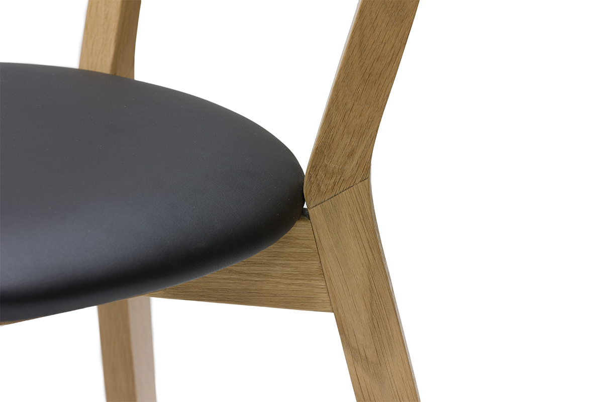 Chaises vintage en bois clair ch�ne et noir (lot de 2) DOVE