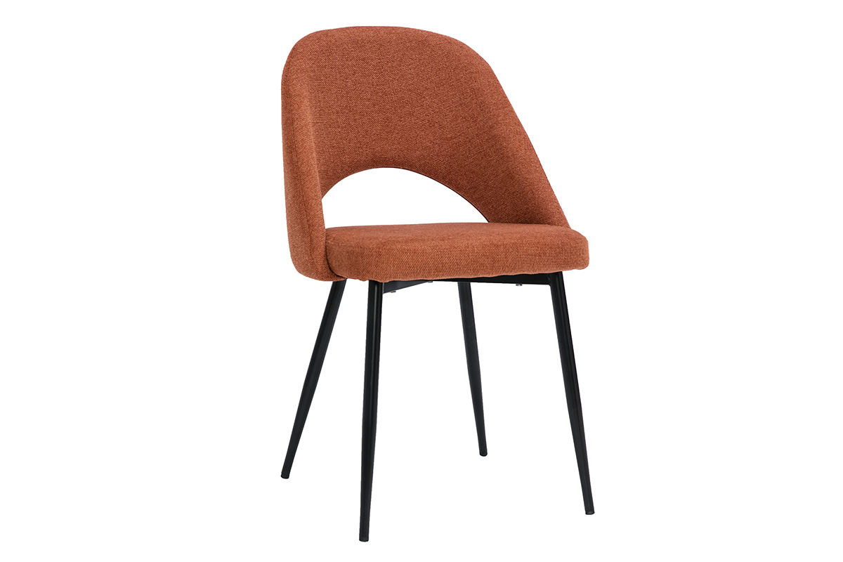 Chaise en tissu velours terre br�l�e et pieds m�tal noir, vue de 3/4.