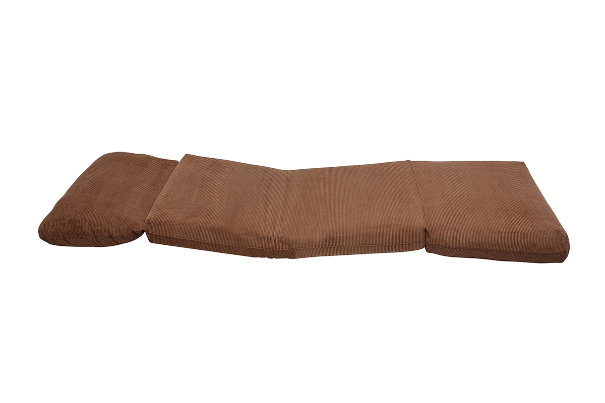 Chauffeuse convertible en tissu velours c�tel� terre br�l�e, vue d�pli�e en position allong�e.