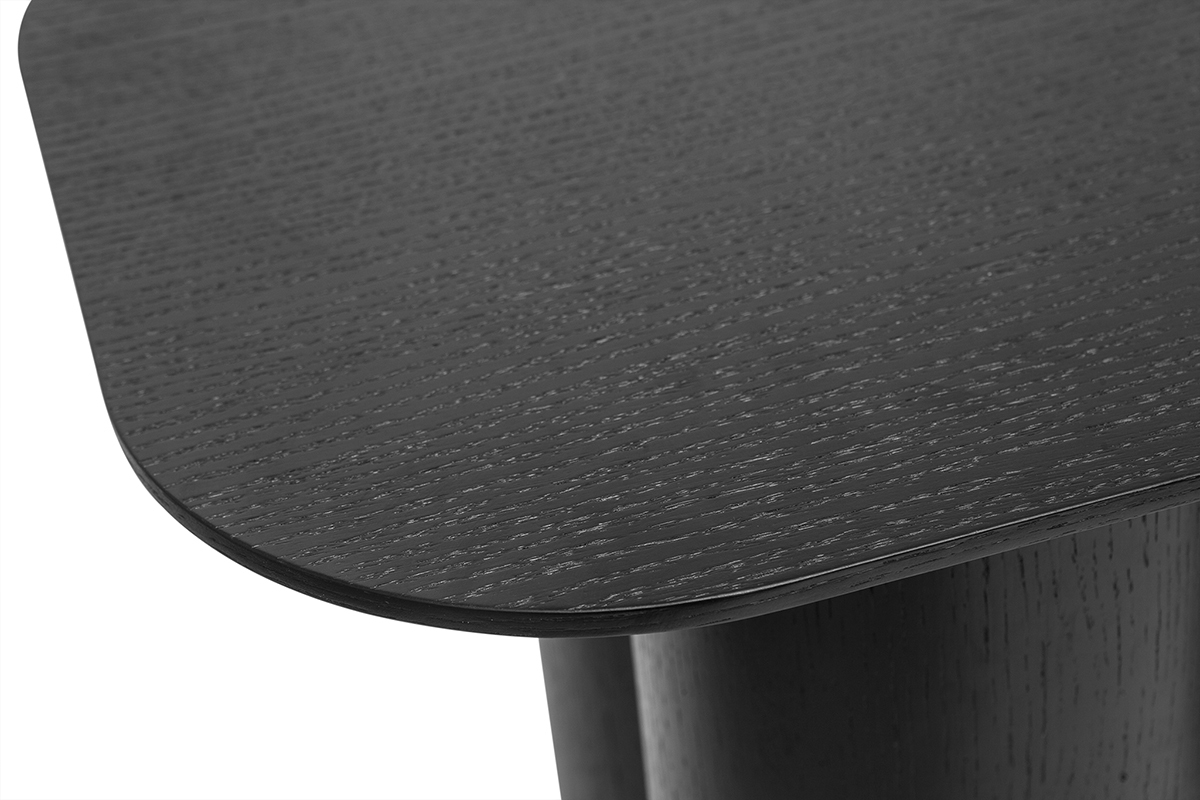 D�tail du plateau arrondi en bois noir de la console FOLEEN.
