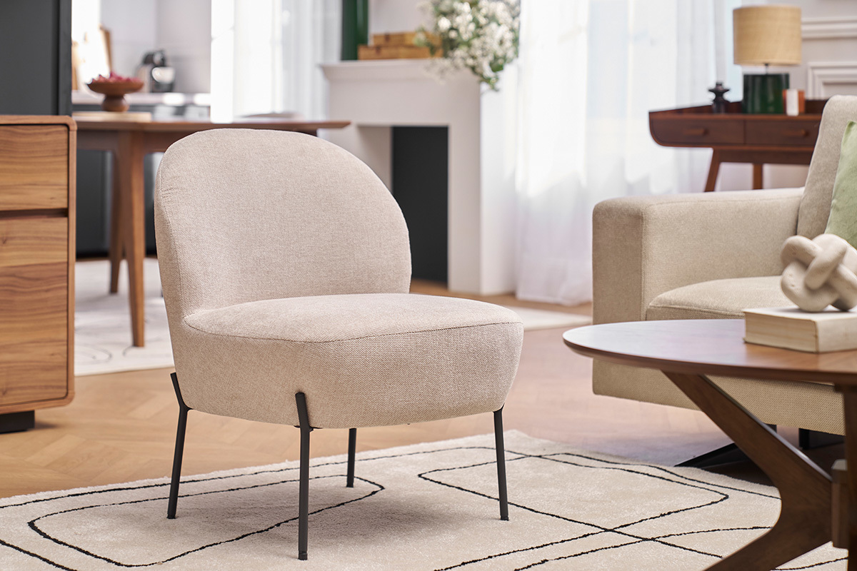 Fauteuil en tissu effet velours textur� beige et m�tal noir BELEY