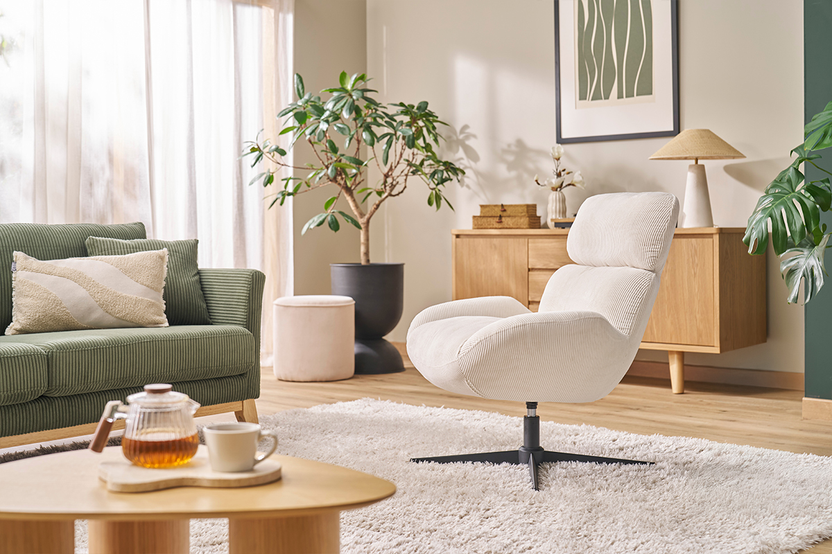 Fauteuil pivotant en tissu velours c�tel� �cru et m�tal noir KLEM