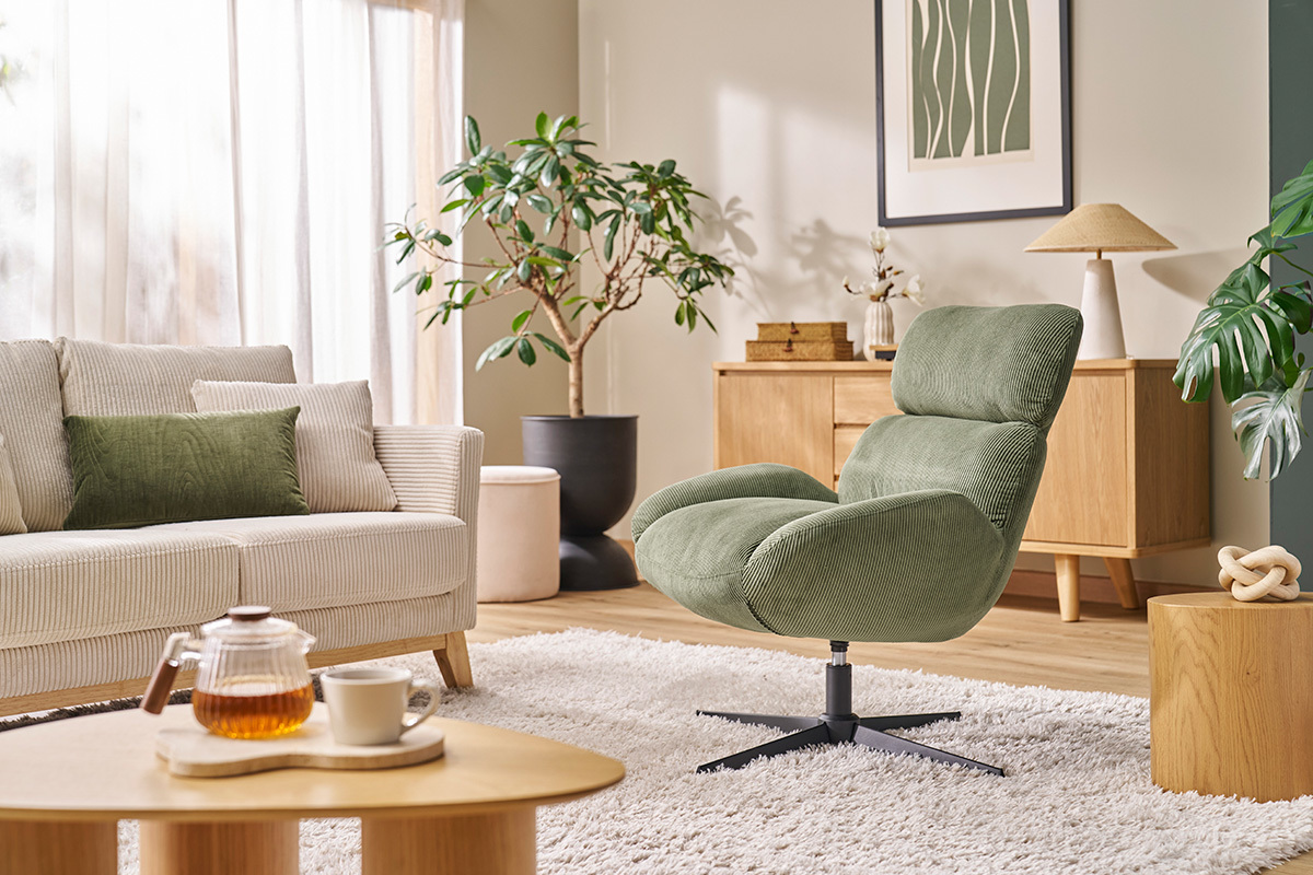 Fauteuil pivotant en tissu velours c�tel� vert kaki et m�tal noir KLEM