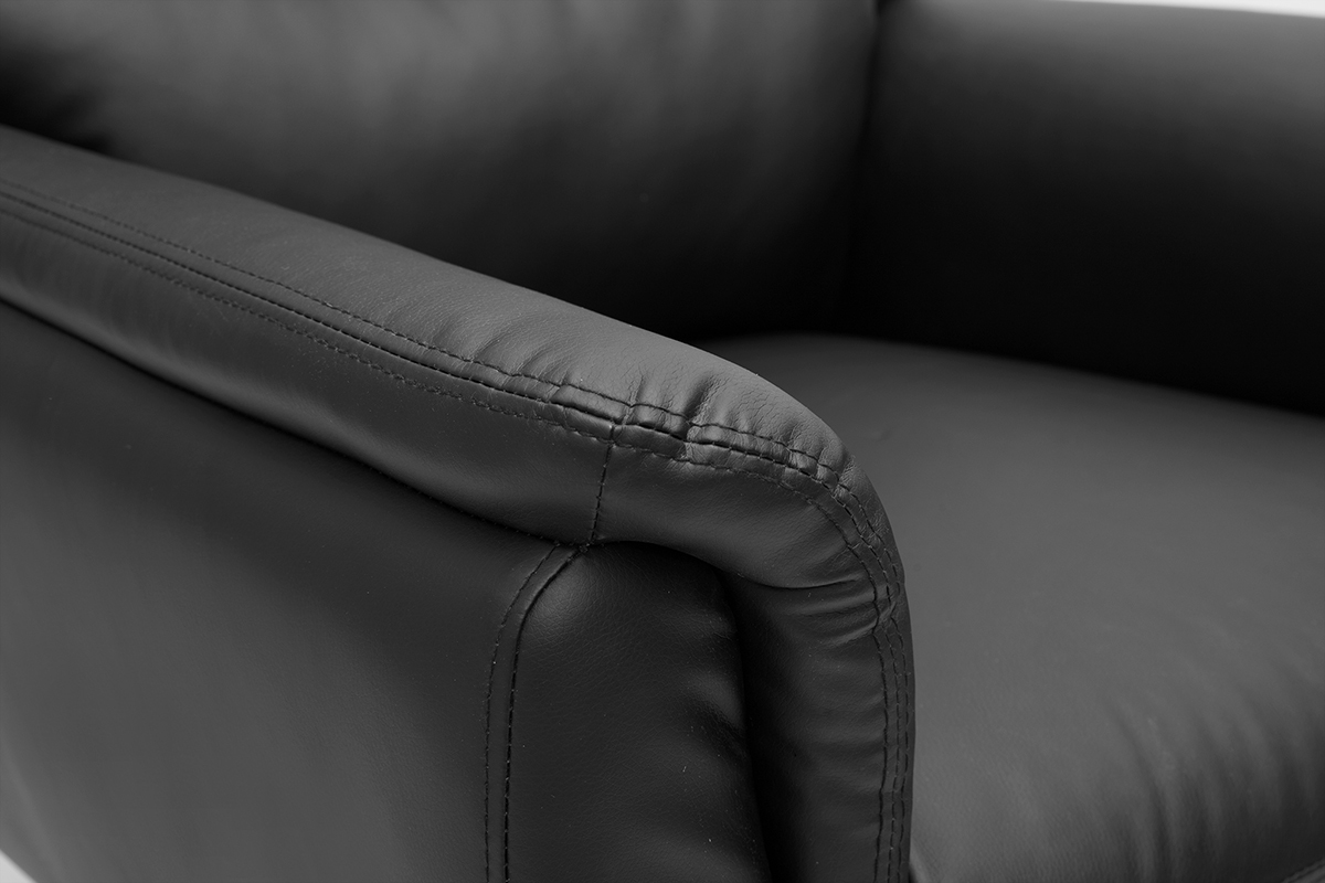 Zoom fauteuil pivotant noir JONAH moderne.