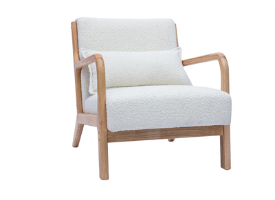 Fauteuil scandinave en tissu effet laine boucl&eacute;e blanc et bois clair massif DERRY