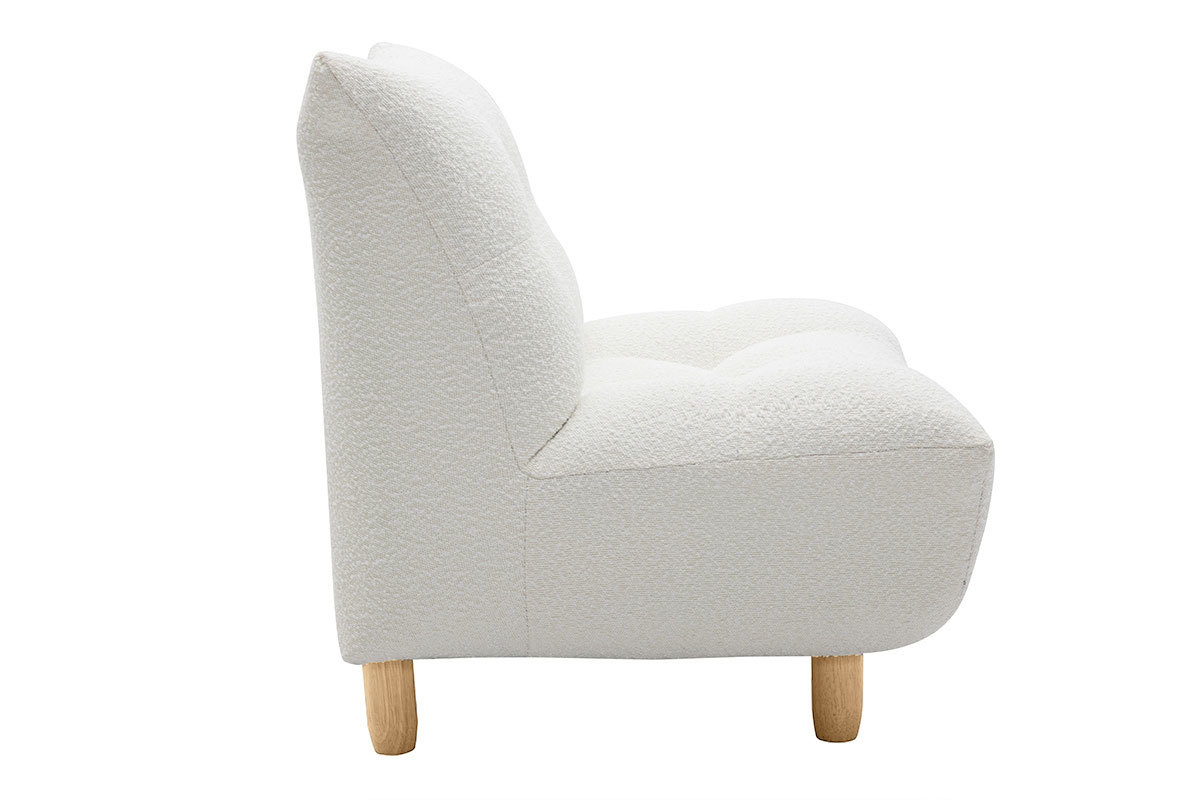 Fauteuil scandinave en tissu effet laine boucl�e blanc et bois clair YUMI
