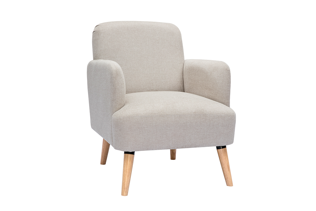 Fauteuil scandinave beige, vue de 3/4, avec pieds en bois clair.