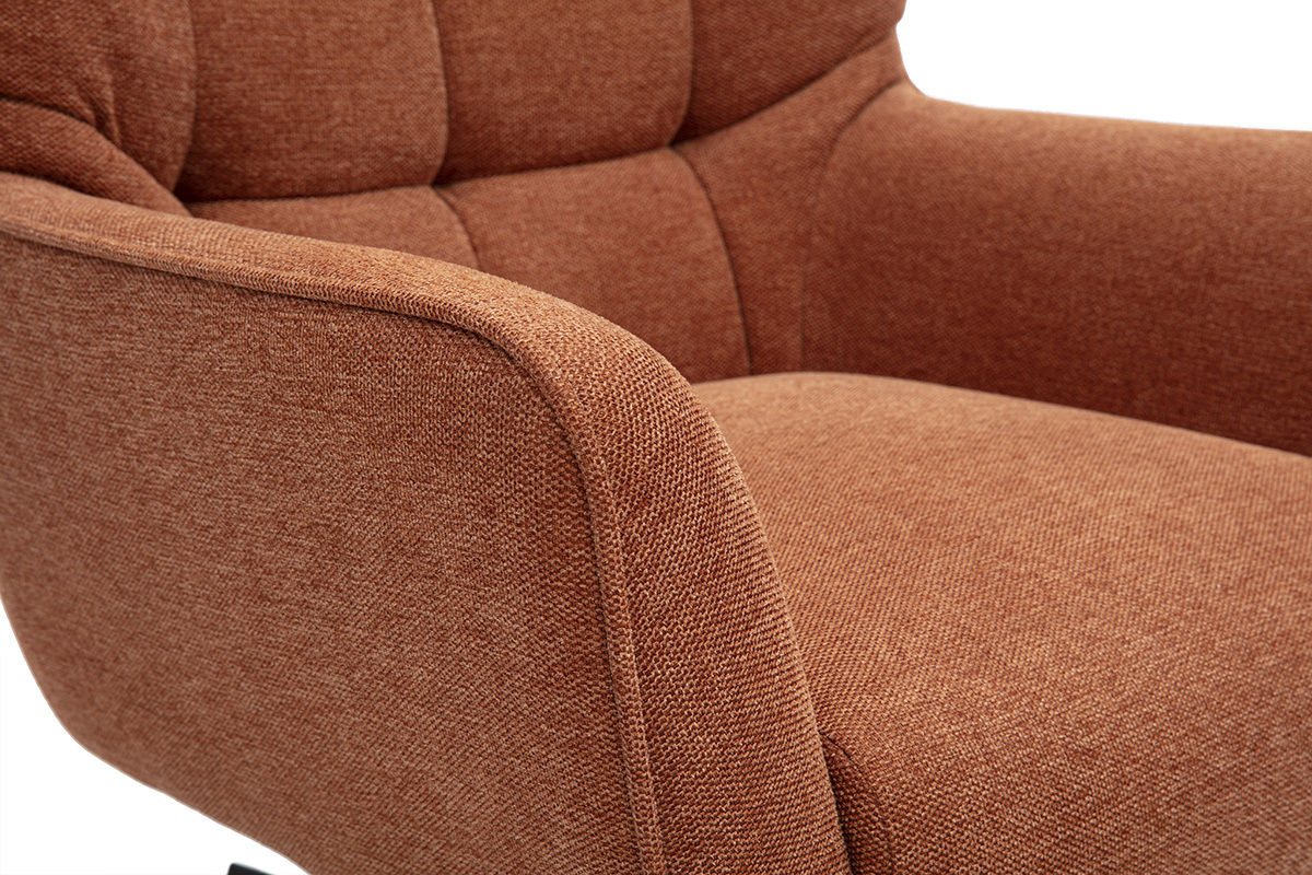 Fauteuil en tissu velours terre br�l�e, vue de c�t�, accoudoir et dossier textur�.