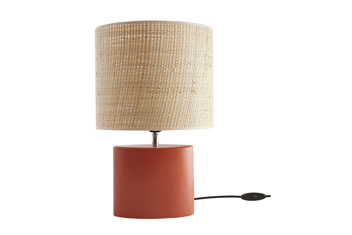 Lampe � poser en c�ramique terracotta mat et abat-jour en raphia naturel H40 cm TIGA