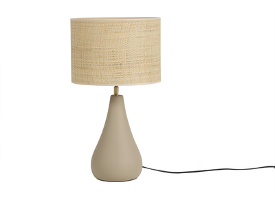 Lampe &agrave; poser taupe en c&eacute;ramique mate et abat-jour en raphia H49 cm PYRUS