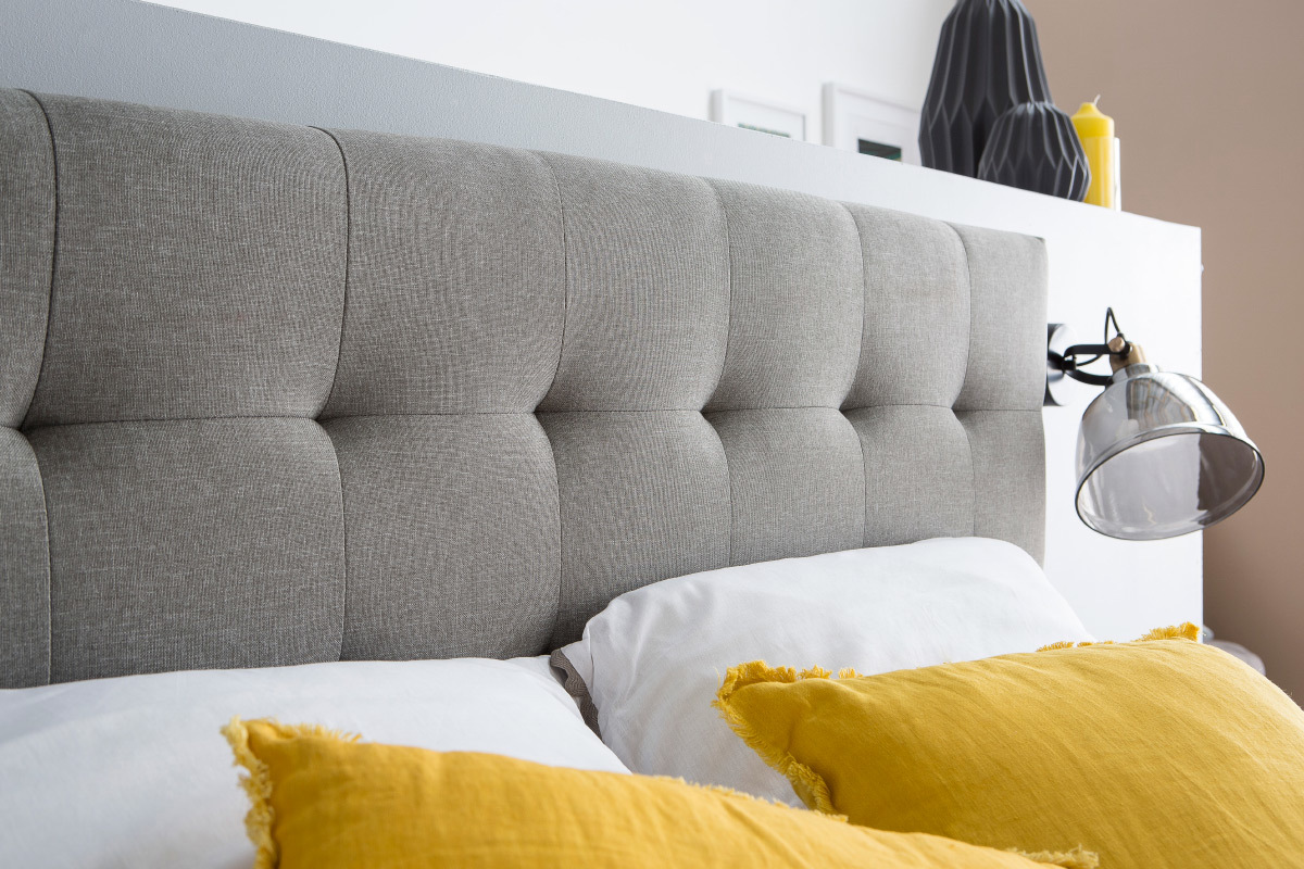 Lit 2 places 160x200 cm en bois et tissu gris capitonn� LYNN