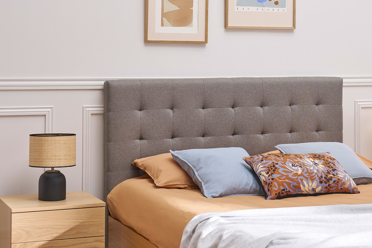 Lit 2 places 160x200 cm en bois et tissu gris capitonn� LYNN