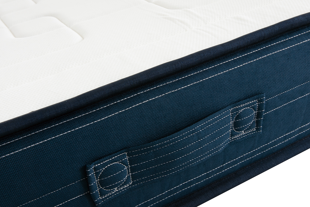 Matelas avec accueil mousse � m�moire de forme 90 x 200 cm OLIVER