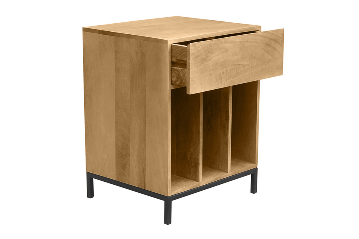Meuble de rangement vinyles en bois massif et m�tal noir, vue de 3/4 avec tiroir ouvert.